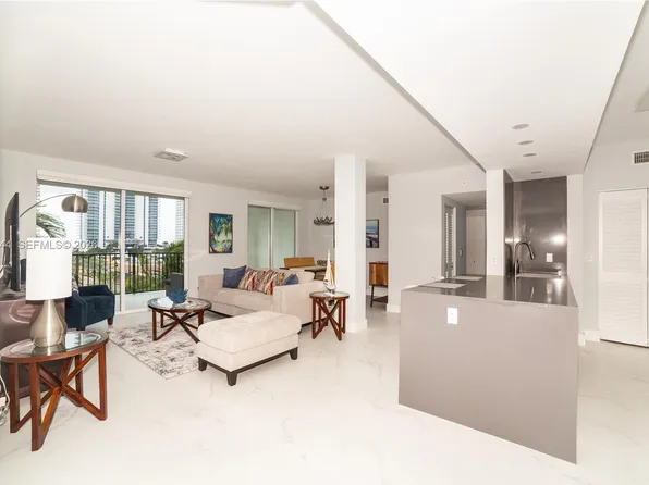 17145 N Bay Rd APT 4607, Sunny Isles Beach, FL 33160