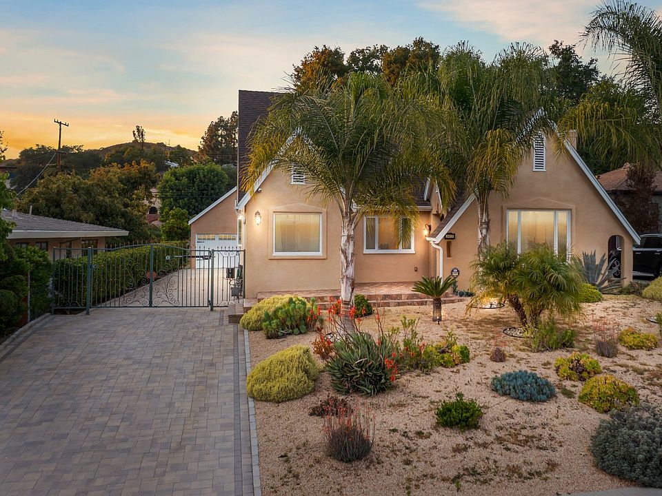 1st image of 2417 E Glenoaks Blvd