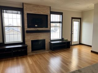 114 Inverness Sq SE, Calgary, AB T2Z 2Y8