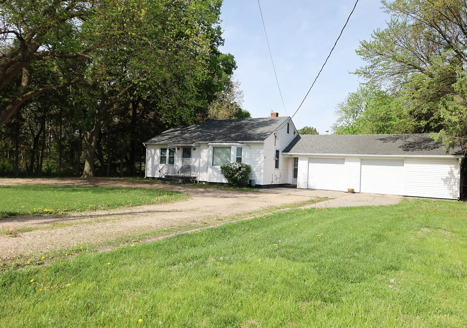 214 S Shady Bend Rd — Photo 2