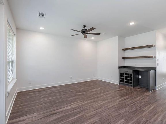 5th image of 1531 Pine Ridge Dr