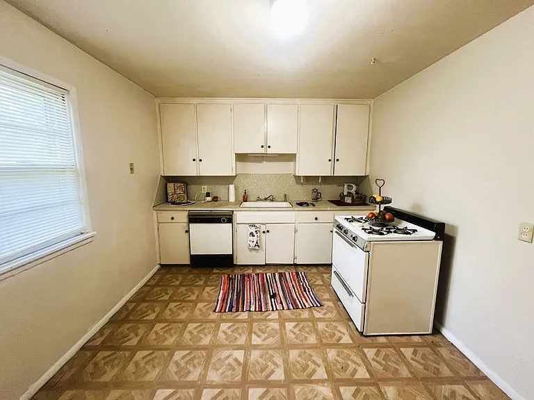 5216 Foster Dr — Photo 7
