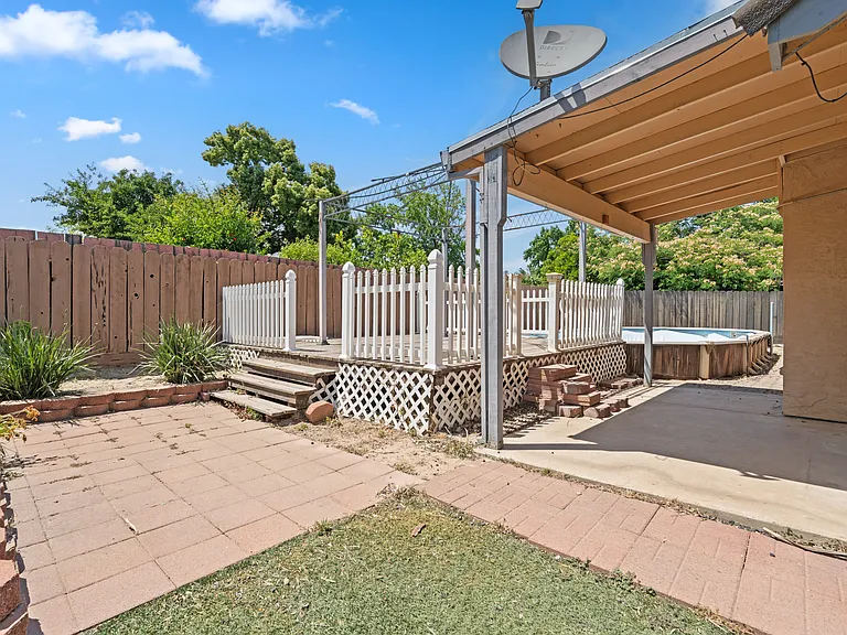 301 Goldrun Dr — Photo 30