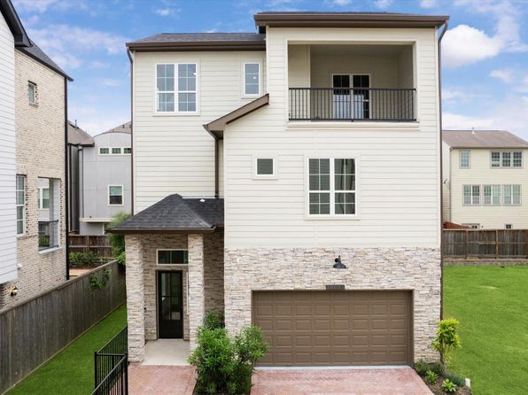 10935 Brookeshire Chase Ln, Houston, TX 77043
