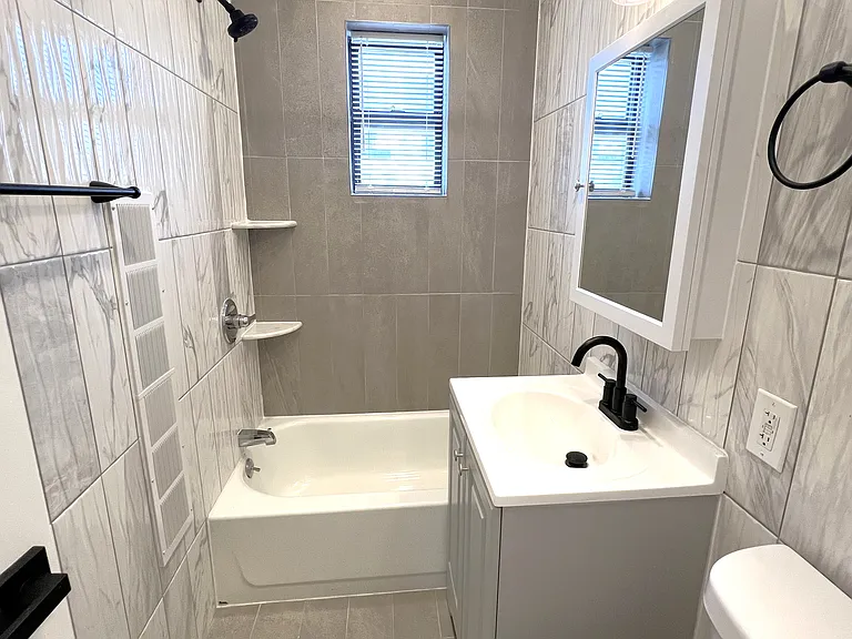 34-35 42nd St #3L — Photo 12