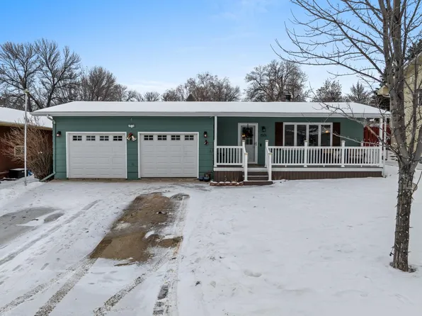1501 10th St SW, Minot, ND 58701