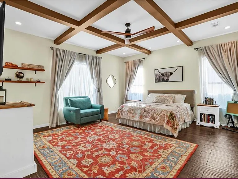 2502 Elbrus Ave — Photo 10