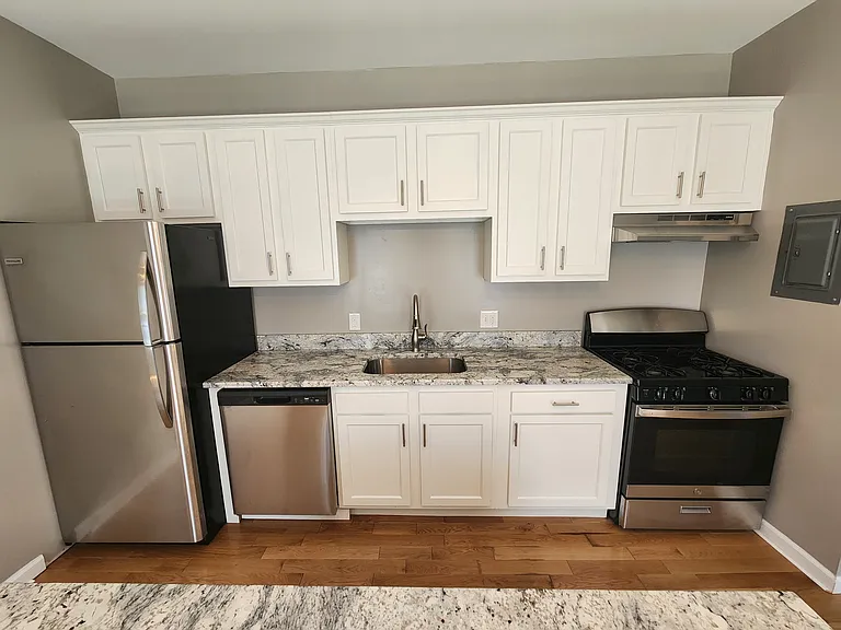 115 W 2nd Ave #A — Photo 10