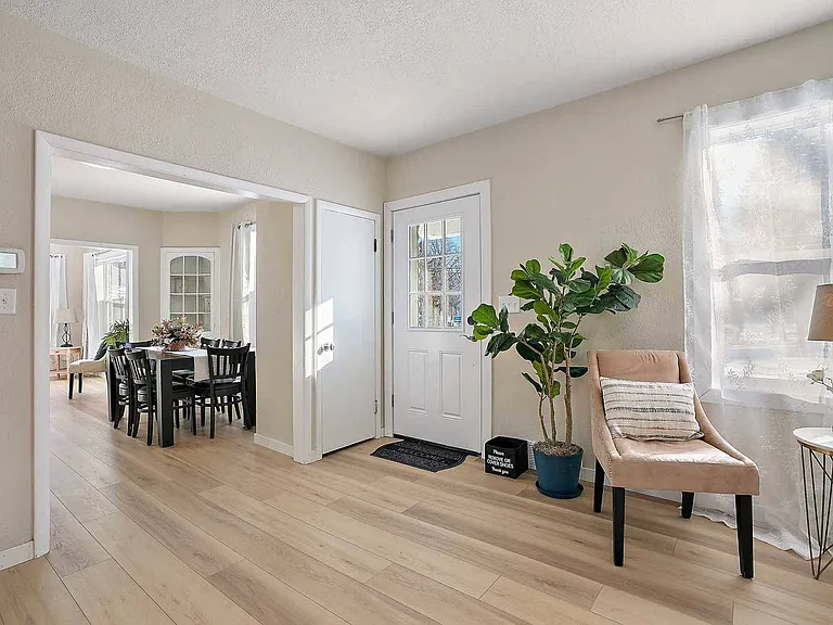 5912 Bartlett Blvd — Photo 13