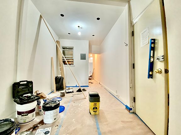 5th image of 259 12th St Unit 2