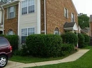 303 Cobb Island Ct, Chesapeake, VA 23322