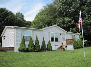 6 Lawrence Dr, Oil City, PA 16301