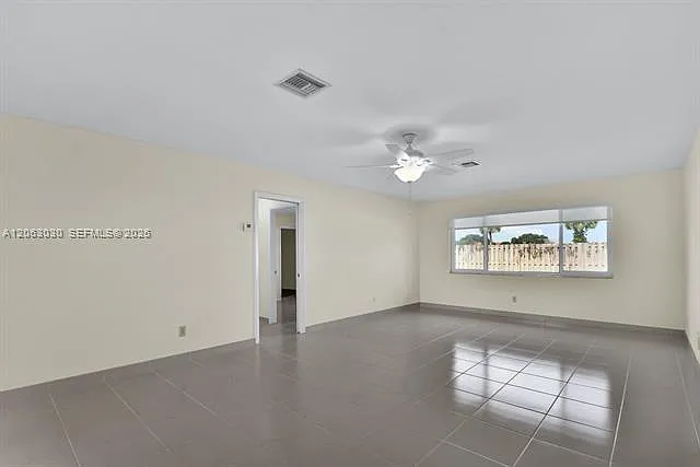 2480 Windsor Rd — Photo 30