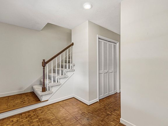 5th image of 479 Ransdell Dr