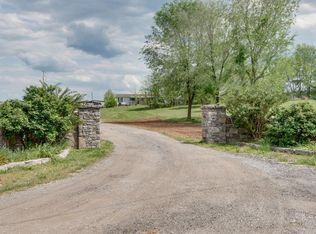 7949 Golf Club Rd, Mount Pleasant, TN 38474