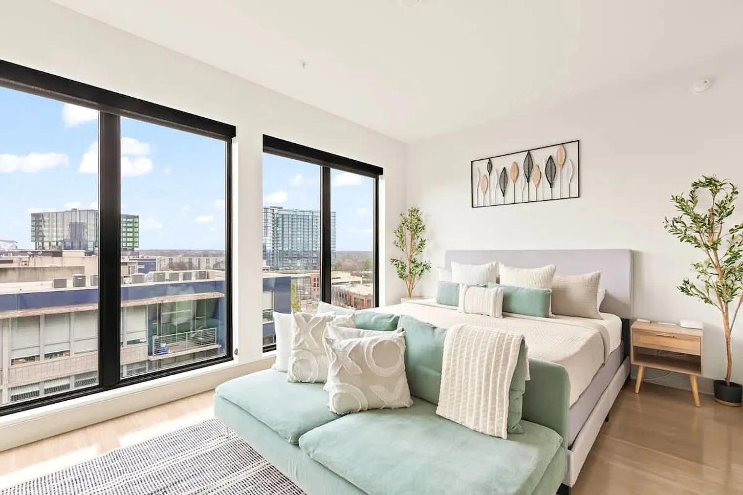 Studio, 1.0 bath, 495 sqft, $4,033 — Photo 2