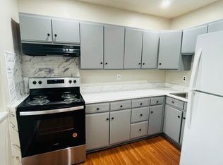 156 Warwick Rd N #F, Lawnside, NJ 08045
