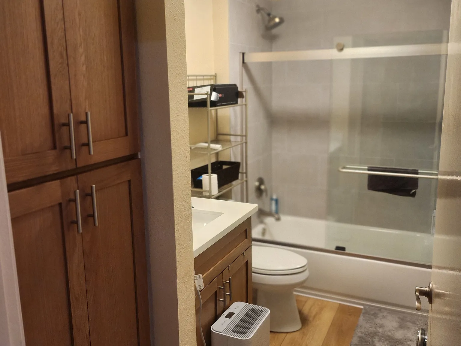 1 bed, 667 sqft, $2,200 — Photo 3