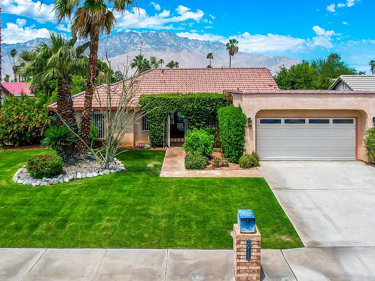 30769 Susan Dr — Photo 3