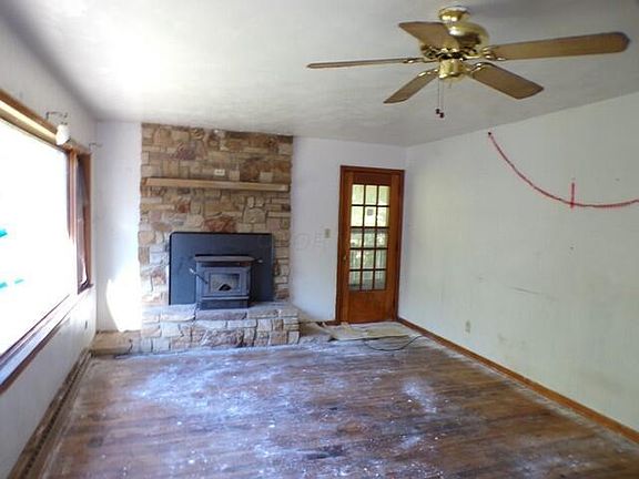 4th image of 2146 Marion Avenue Rd
