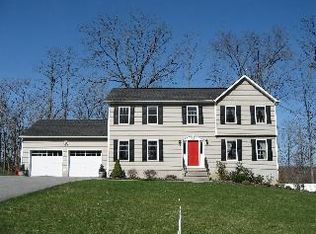 19 Acacia Dr, Hopewell Junction, NY 12533