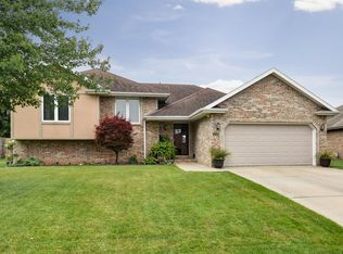 3556 W Winchester Rd, Springfield, MO 65807