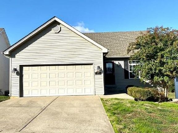 2nd image of 109 Holiday Ct
