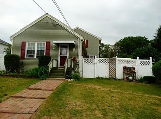 52 W Ayer St, Methuen, MA 01844