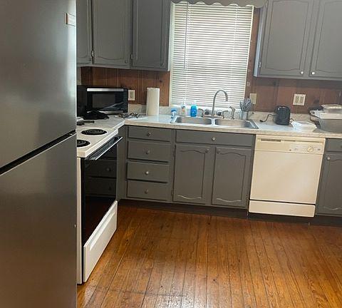 5th image of 50 Morris Ave #2