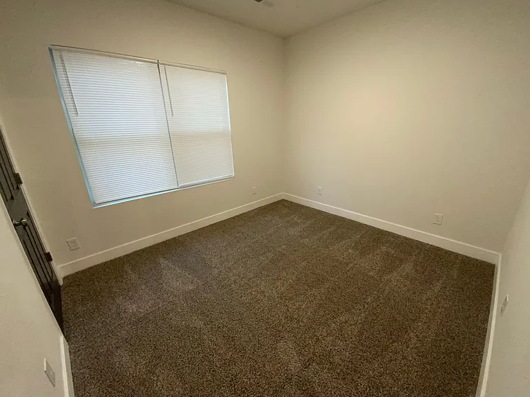 1104 Coats St — Photo 24