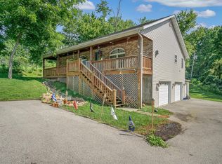 8039 Lakeside Dr, Caseyville, IL 62232