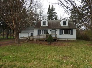 7095 Jones Rd, Syracuse, NY 13209