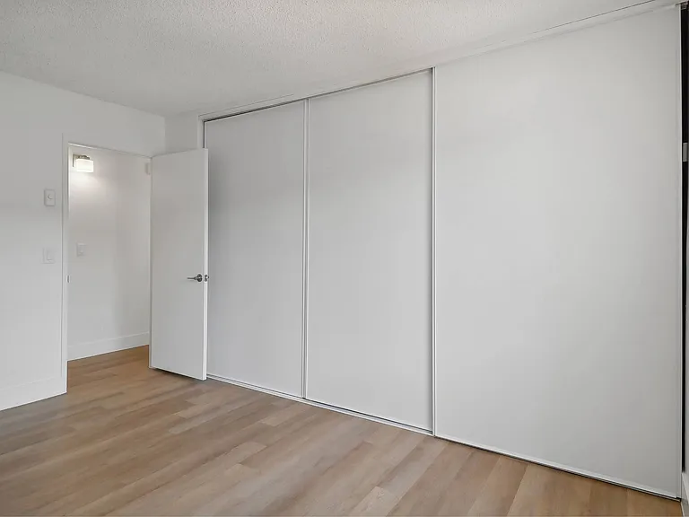 Terre at 1019 Peach — Photo 8
