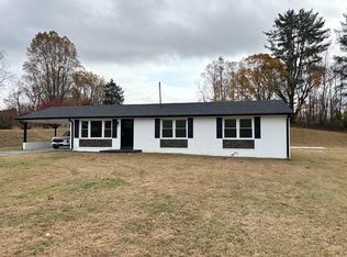 5876 Salem Hwy, Stuart, VA 24171