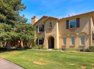 8032 Linda Isle Ln, Sacramento, CA 95831