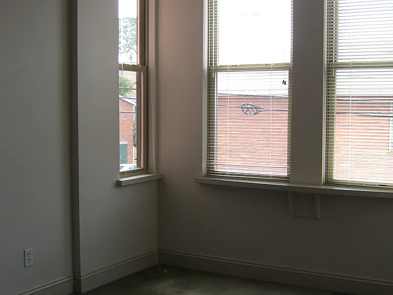 628 S 21st St #B — Photo 10