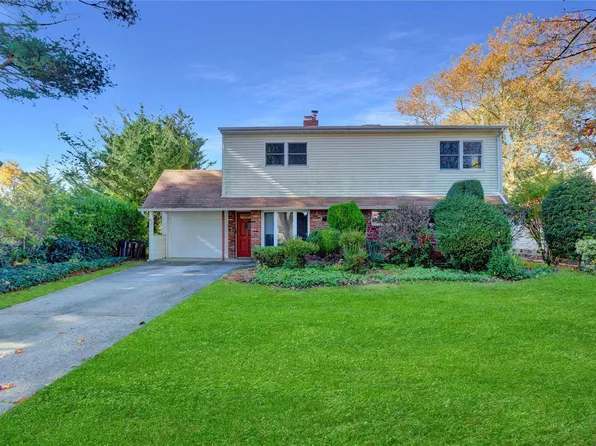 75 Sprucewood Drive, Levittown, NY 11756