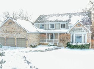 5647 Barclay Ct, Long Grove, IL 60047