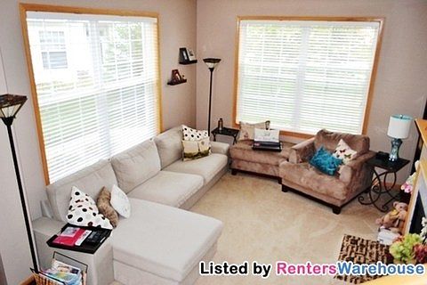 5th image of 3625 Lawndale Ln N Unit 33