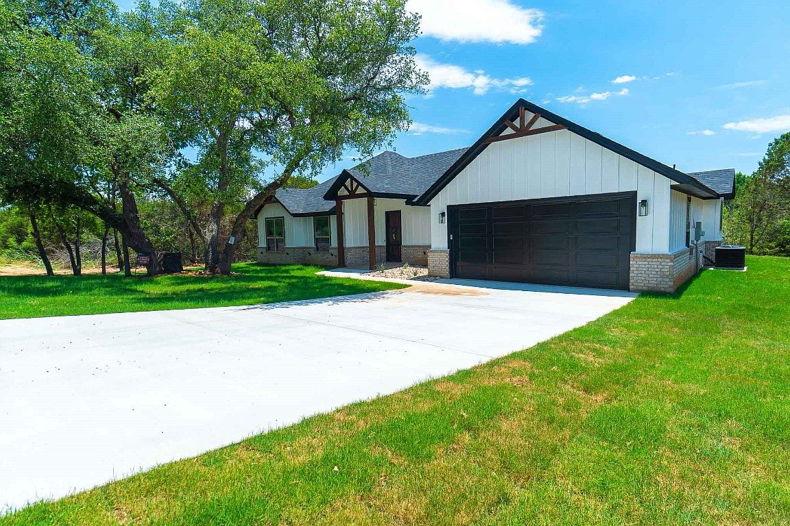 1015 Mojave Trl, Granbury, TX 76048 Zillow