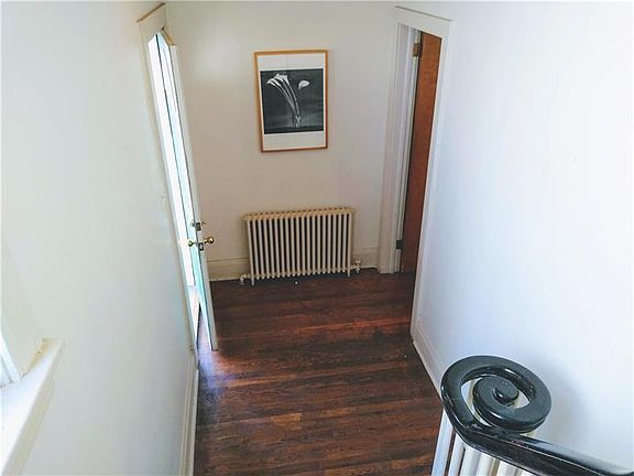 2nd image of 1922 Western Ave