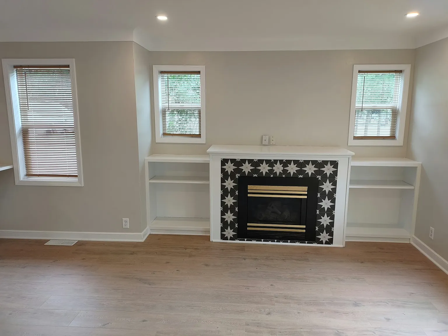 1203 Central Avenue North — Photo 4