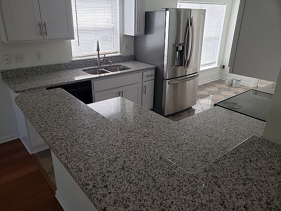 3rd image of 693 Cherry Bark Dr N