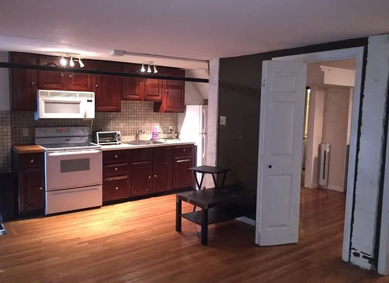 686 Parker St #1 — Photo 3