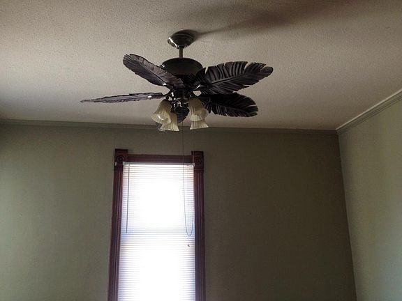 bedroom 2 fan