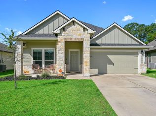 1917 Thorndyke Ln, Bryan, TX 77807