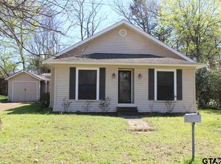 400 N Church St, Winnsboro, TX 75494