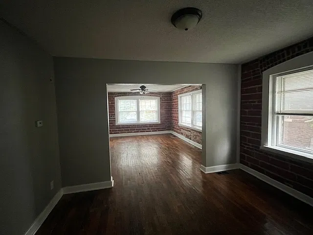 1 bed, 750 sqft, $795 — Photo 2