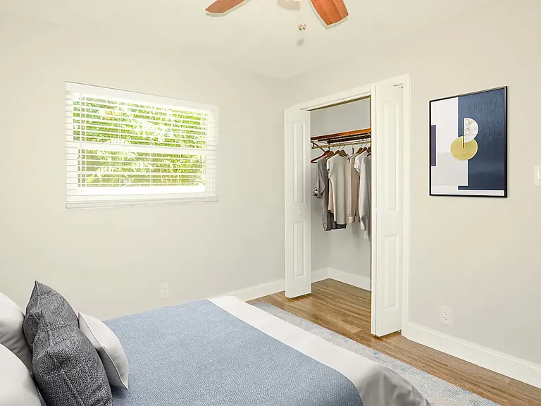3012 W De Leon St — Photo 5