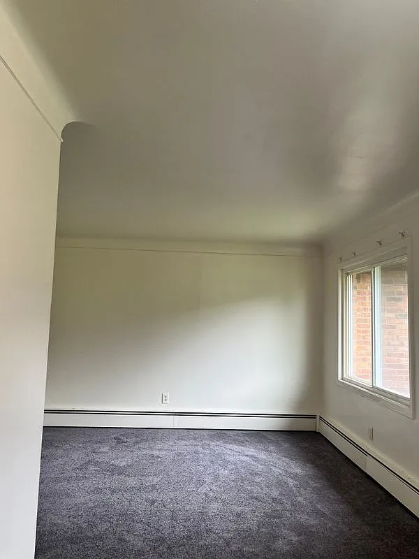 1 bed, 1.0 bath, 550 sqft, $950 — Photo 3
